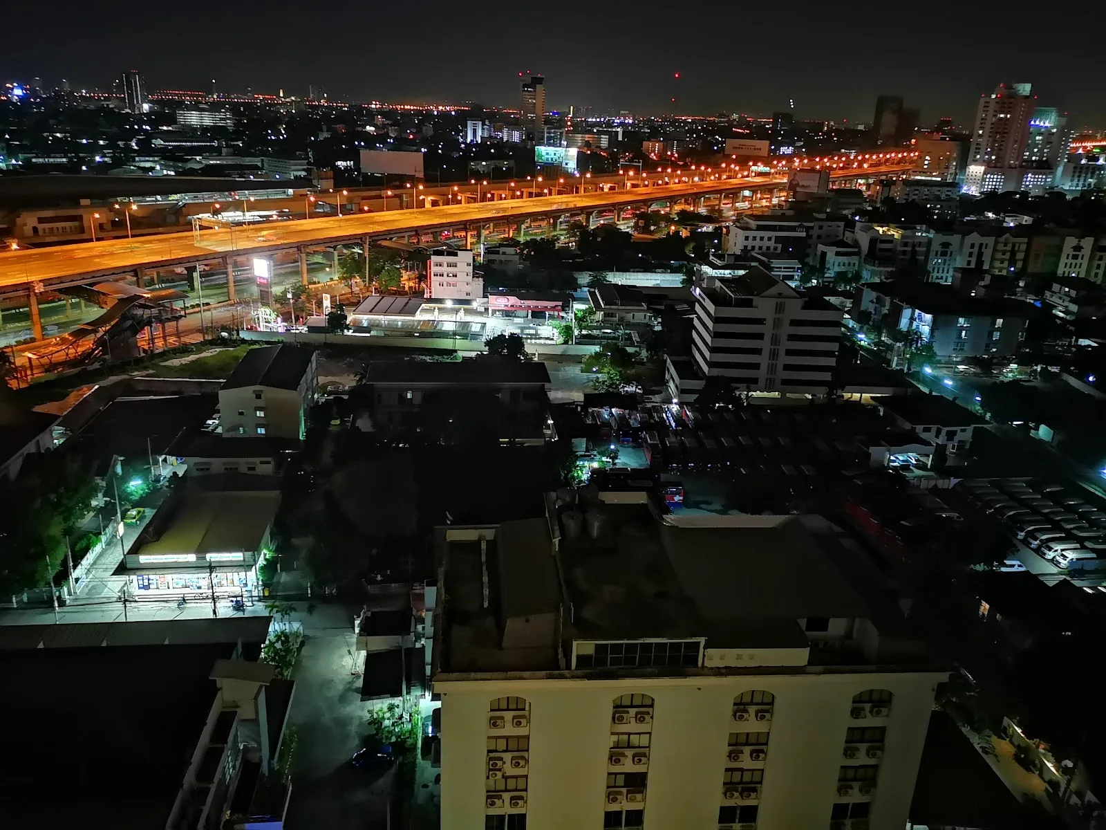 ภาพจริงของ ยู ดีไลท์ รัชวิภา ย่านจตุจักร จาก Google Maps (รูปที่ 4)