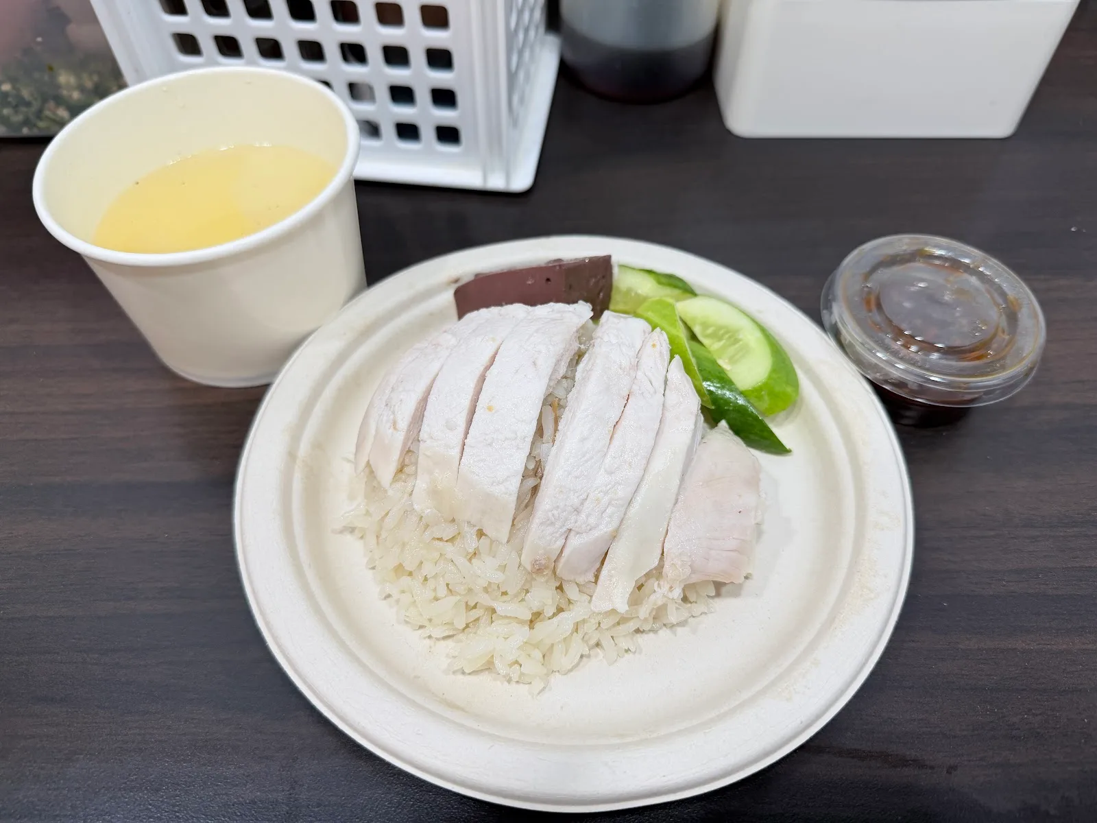 ภาพจริงของ ก่วงเฮงข้าวมันไก่ประตูน้ำ Grab&Go สาขา MRT จตุจักร ย่านจตุจักร จาก Google Maps (รูปที่ 2)